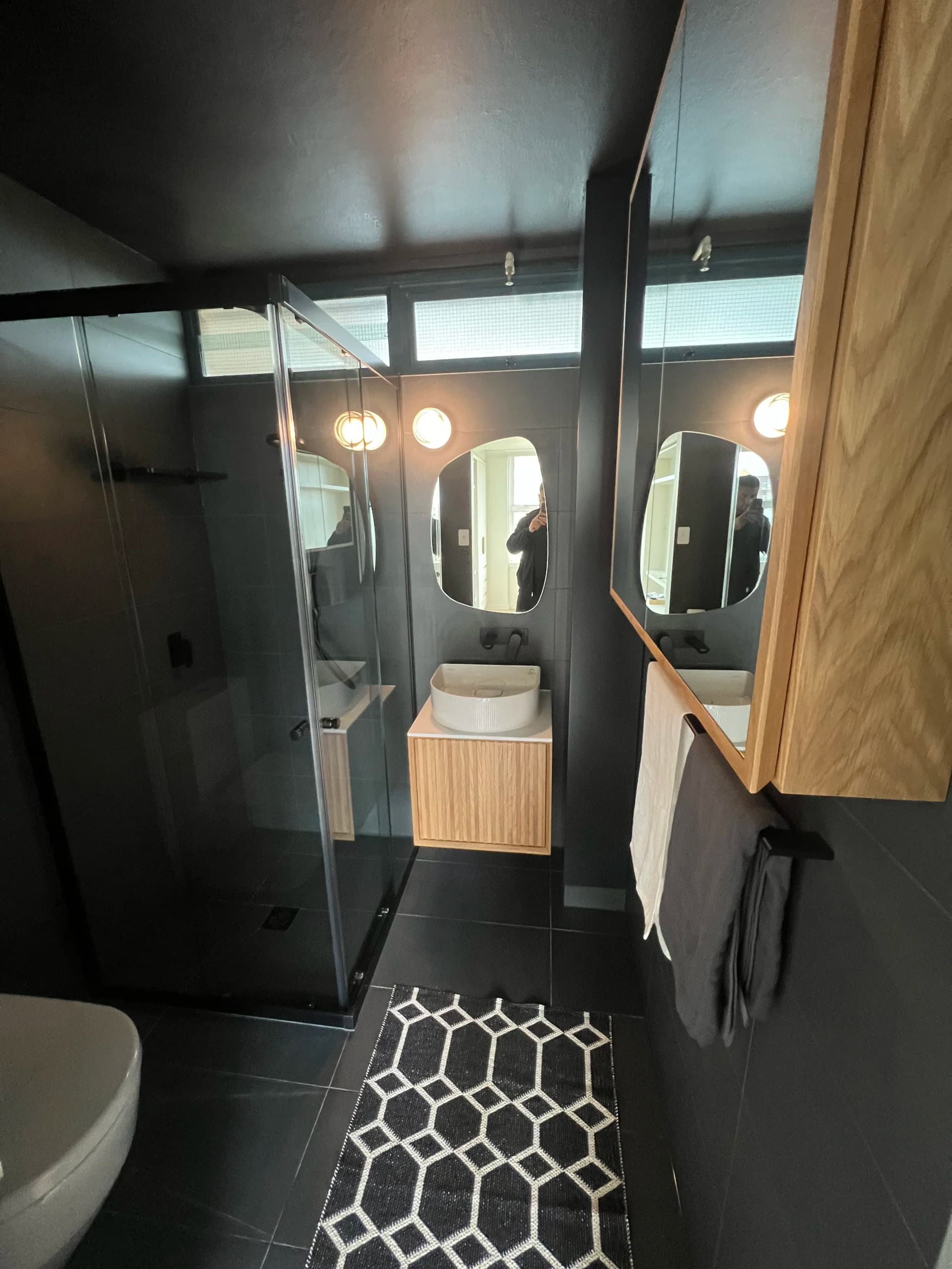 Contemporary bathroom design