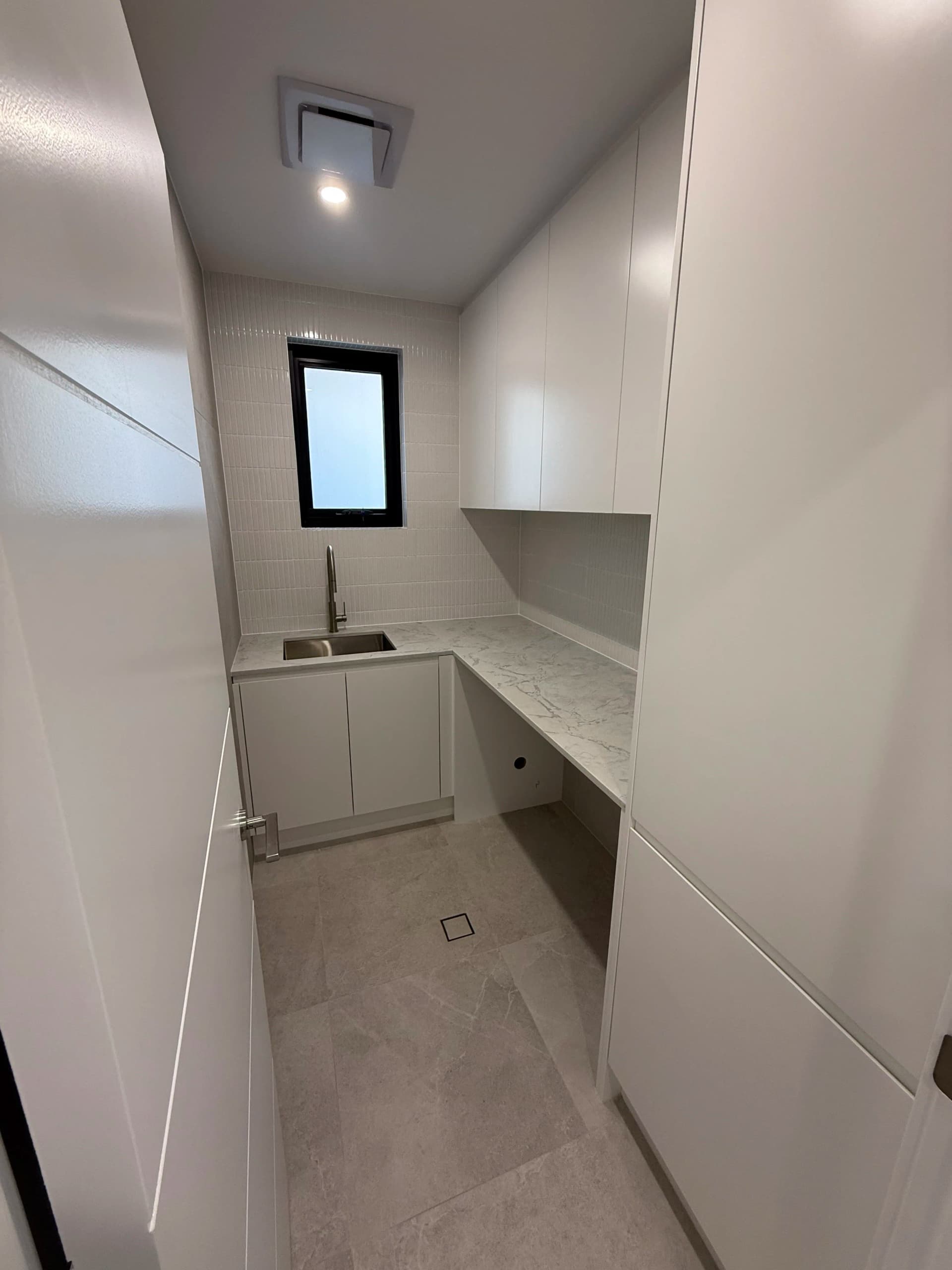 Compact laundry design