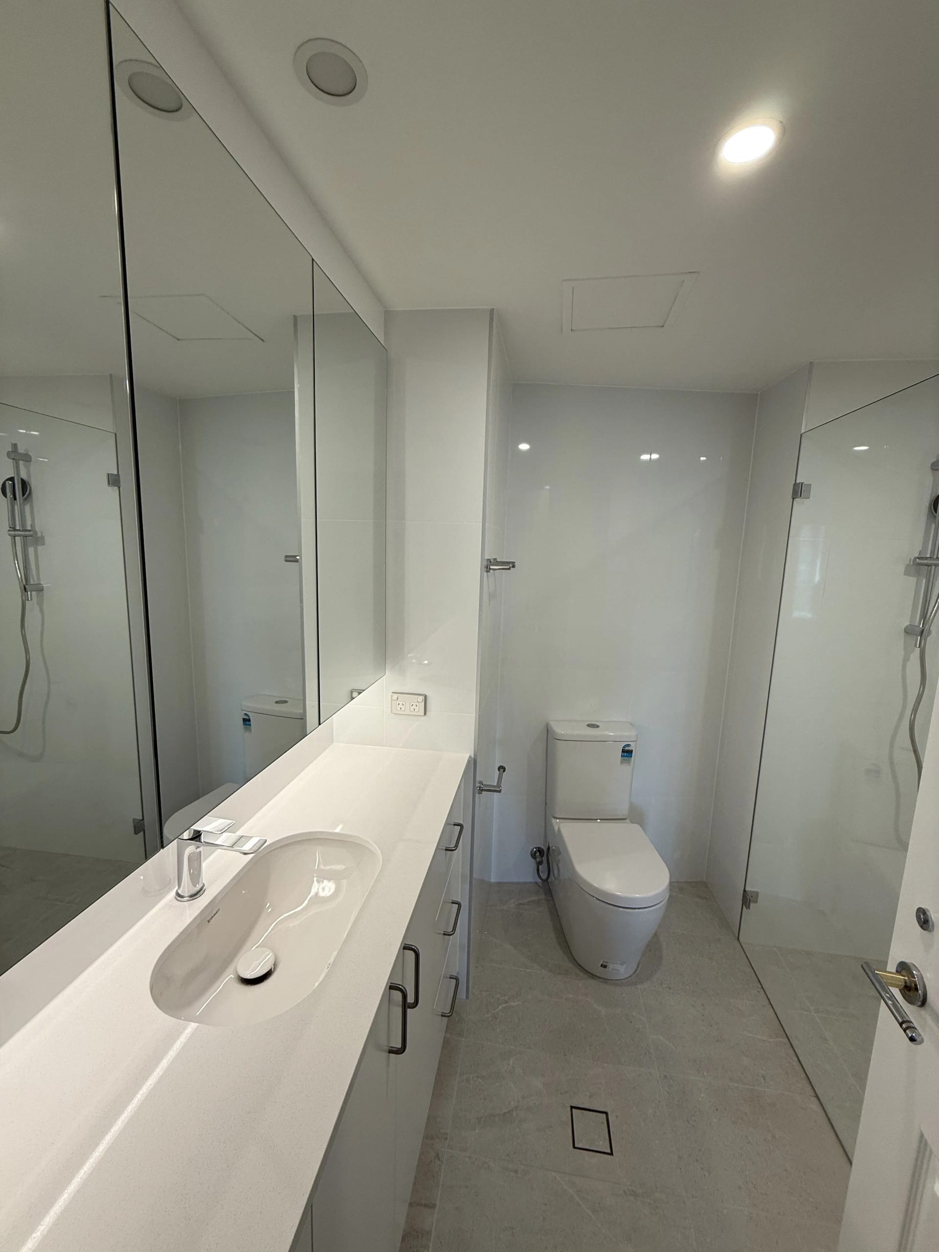 Bathroom detail