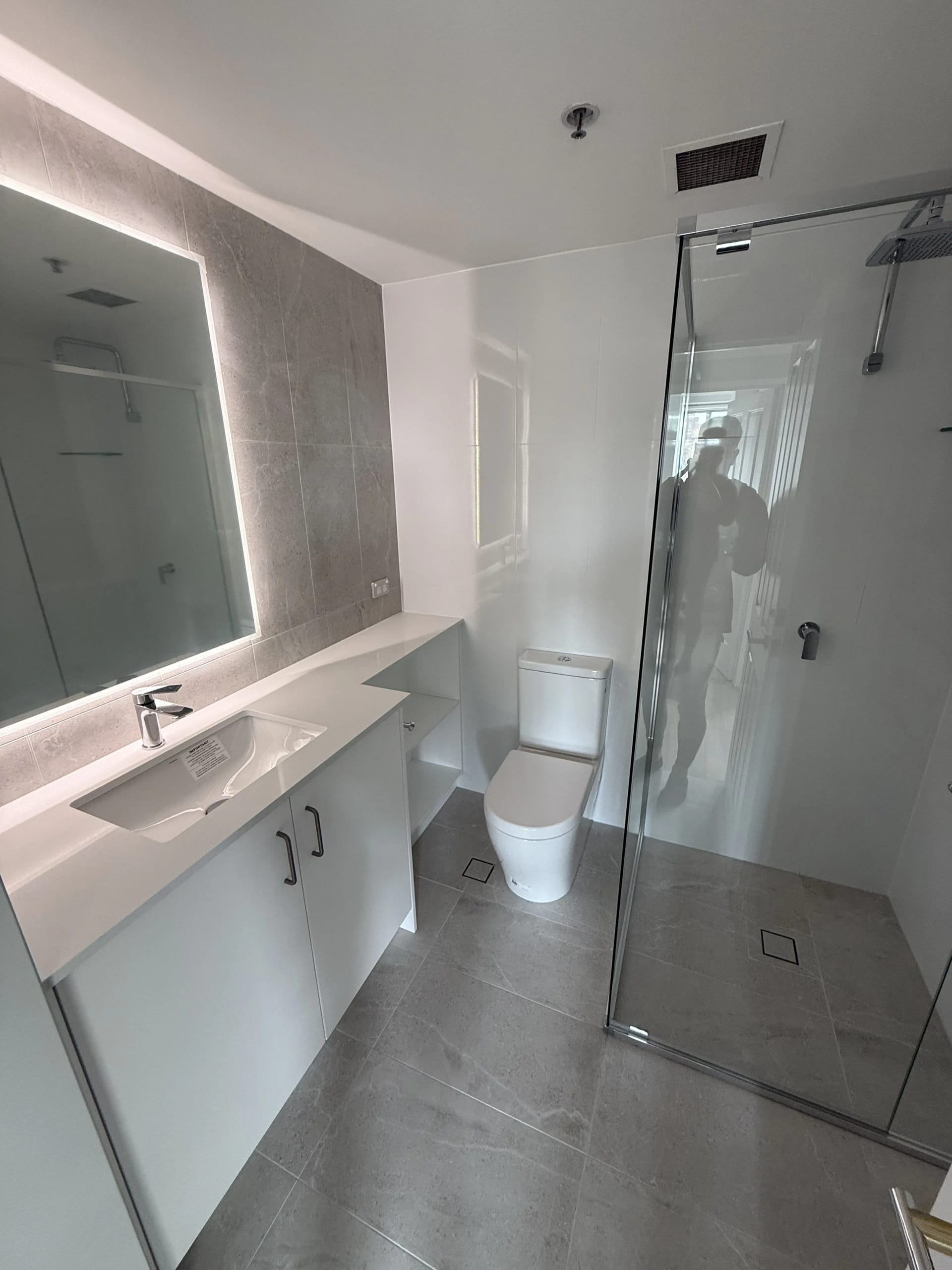 Main bathroom