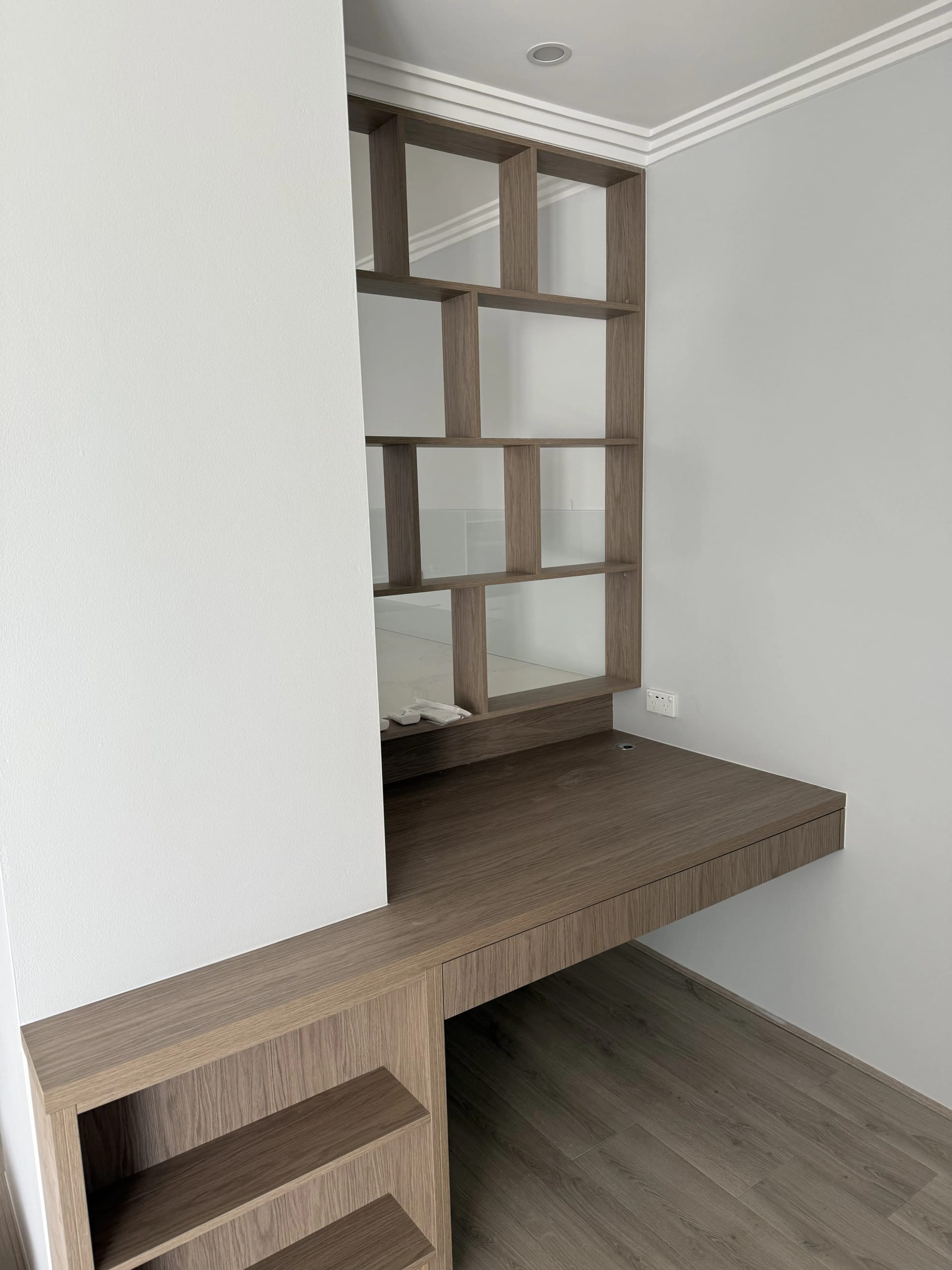 Home office nook