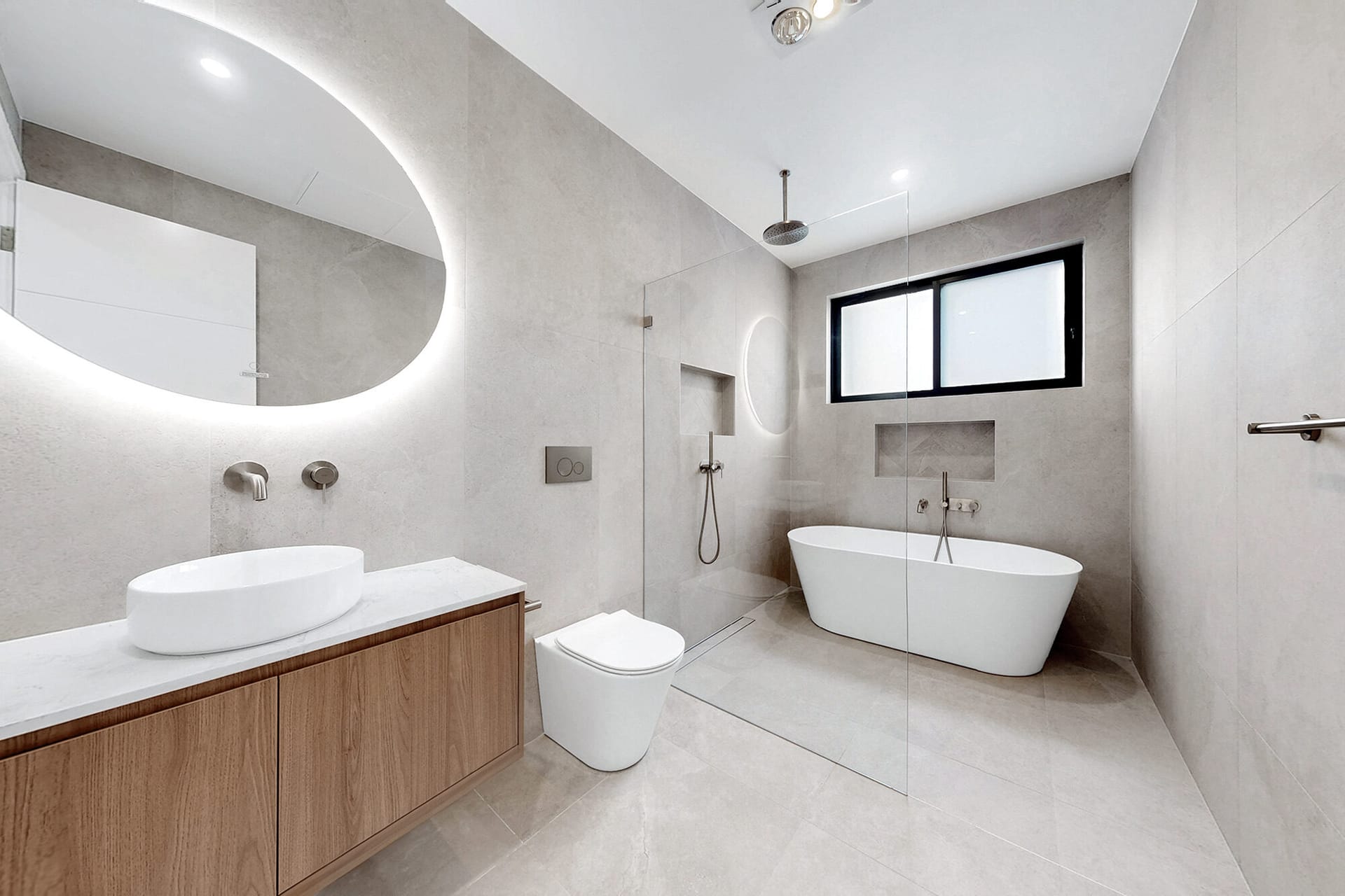 Renovated apartment ensuite