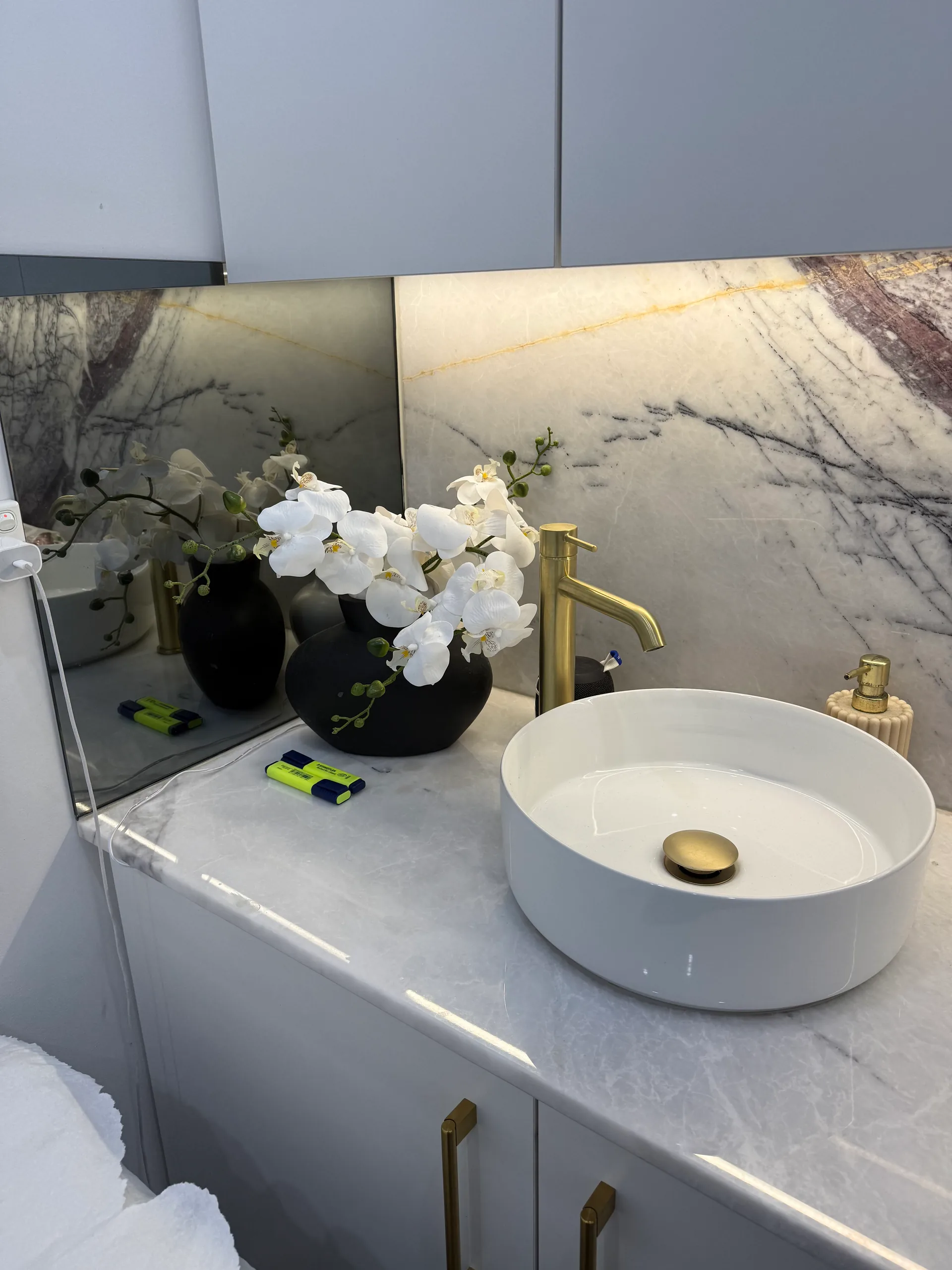 Marble splashback detail