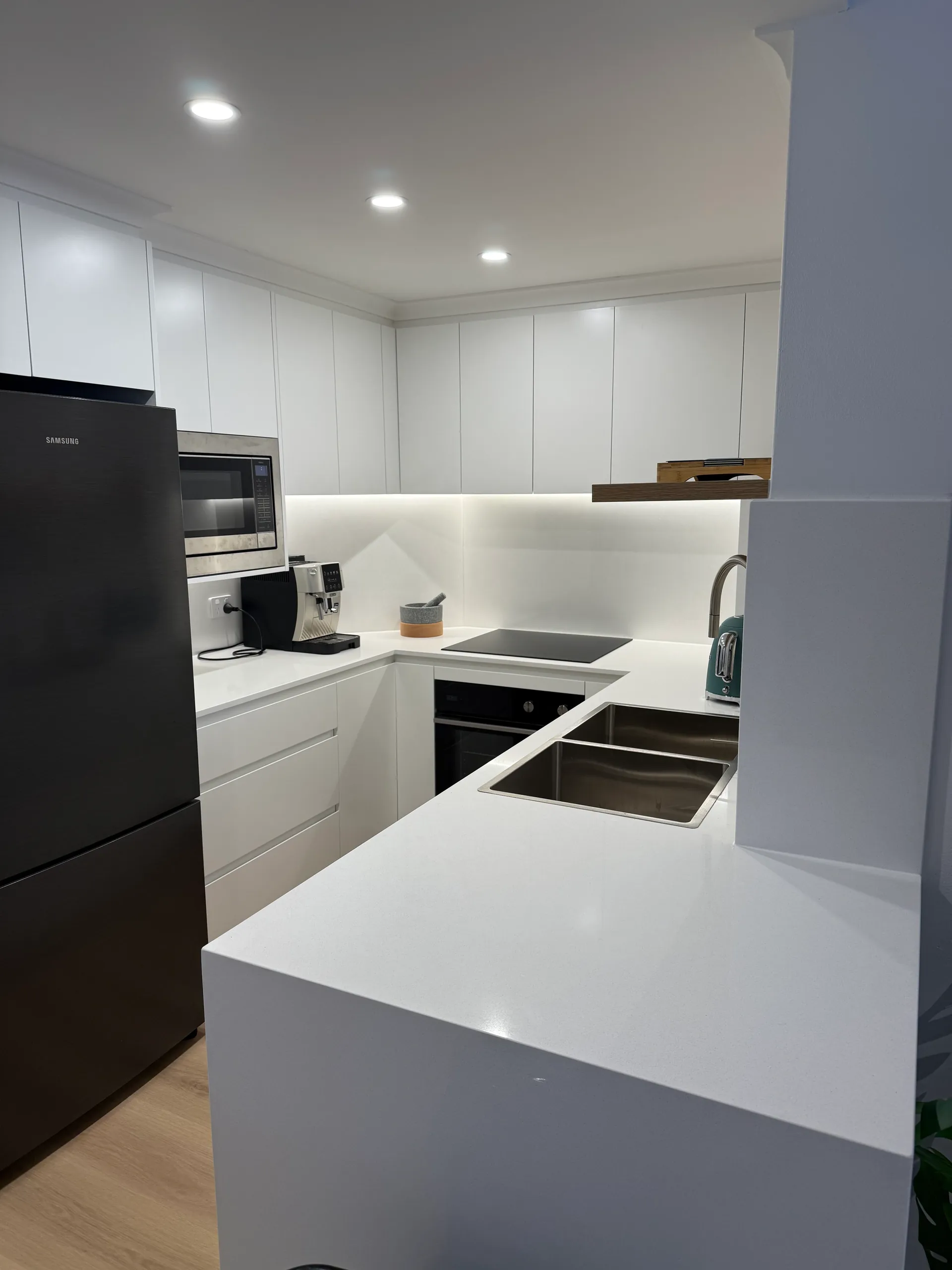 Kitchen overhead view showing layout